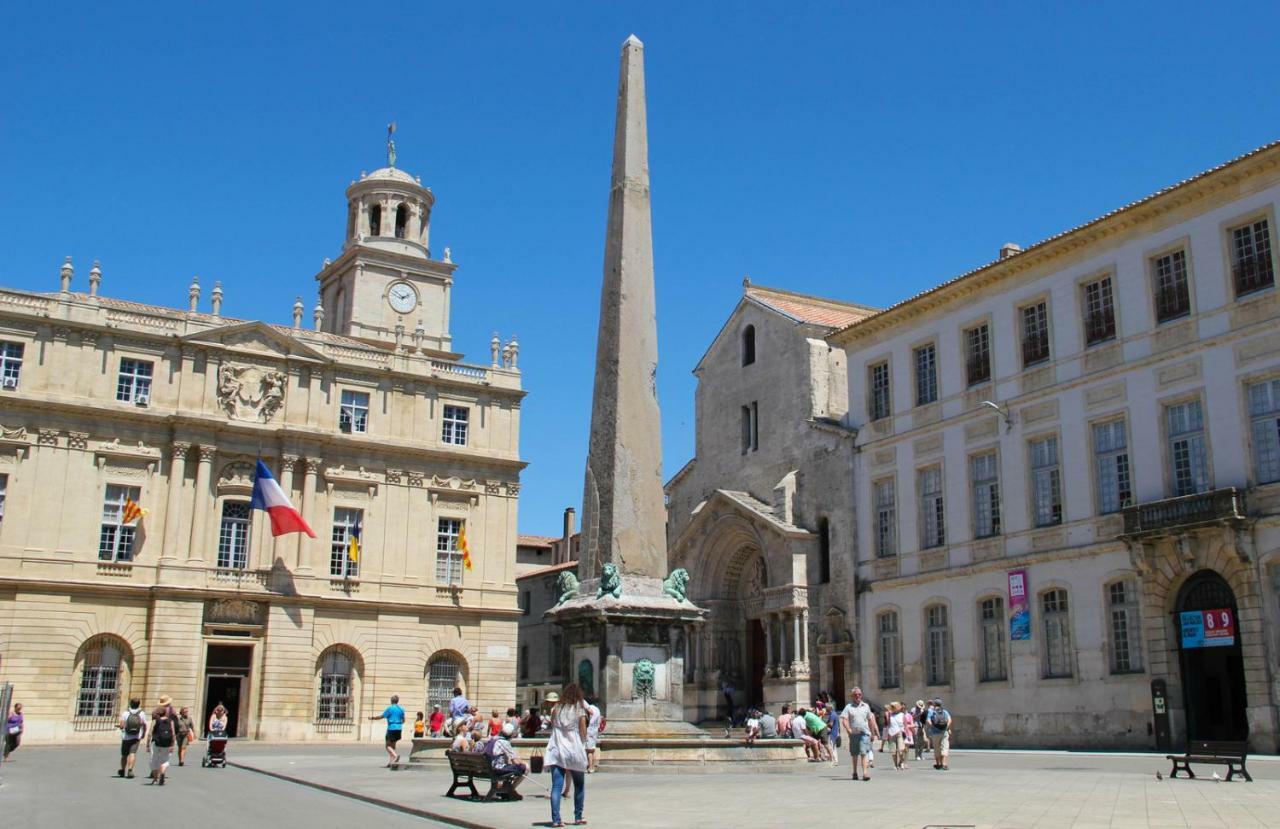 Arles Holiday - La Terrasse Exterior photo